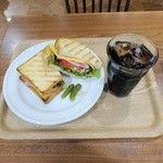 Hajimarino Cafe - 本日のハム＆チーズサンドイッチ、アイスコーヒー