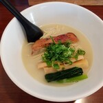 そうげんラーメン - 地鶏白湯ラーメン（黒龍ストレート）