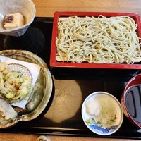 そば会席 立会川 吉田家 - とうもろこしのかき揚げそば。
