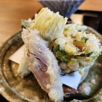 そば会席 立会川 吉田家 - とうもろこしのかき揚げ。