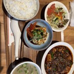 肉と中華メシ 幸 - 幸のランチ「麻婆豆腐」