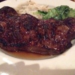 Bourbon Street Bar & Grille - 定番のステーキ