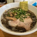 麺屋　くおん - とんこつらーめん黒（1030円込）