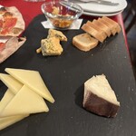 オリゾンテ - 北海道産チーズ盛り合わせ