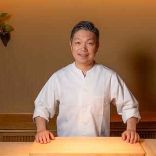 Hideaki Mono's Journey into the World of Tea Kaiseki and His Dedication to Mastery