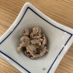 立呑み 晩杯屋 - サービスの小鉢