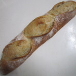 ブーランジェリー メゾン ユキ - 料理写真:バタール