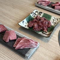 しゃぶしゃぶと焼肉 わにく ミッドランドスクエア店 - 