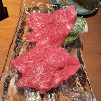 生粋 - 肉の刺身:1人2枚 生粋 - 肉の刺身:1人2枚