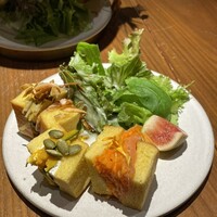ERUTAN RESTAURANT BAR - 