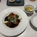 神田 雲林 - 豚ロース肉と揚げ野菜の黒酢スプタセット