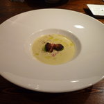 French Restaurant Plaisir - 芽キャベツとベーコンのスープ