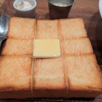 梅田 ワーフ - パンが美味しい