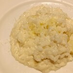 ブラチェリア デリツィオーゾ イタリア - ホワイトアスパラガスのリゾット