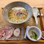 だしと小麦の可能性 - 特潮ラーメン + サンド