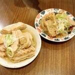 もつ処 やまり - プリップリ！！中毒性ある美味しさ！