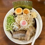ヤマネコ軒 - 黒醤油特製豚そば並＋ヤサイマシ＋オロチ麺+ニンニク