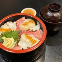 【七月限定ランチ】 特選　北海丼