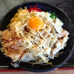 食事処　七福 - 冷やし二郎系まぜそば(何でこっち側から撮っちゃったんだろう…)