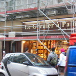 Le Grenier à Pain 18e arr. - 2012．12月工事中。現在は、綺麗になっています