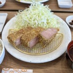厚切りレアとんかつ まことん - ロース定食／ハーフ　1,250円