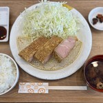 厚切りレアとんかつ まことん - ロース定食／ハーフ