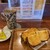 とむ - 料理写真:ほうじ茶みたいな珈琲＋ライトセット(あんバター)。