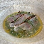 DAN - 炙ったイサキ、オクラのスープ