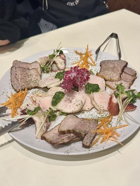 Yofu Izakaya Kuroneko Shokudo 1