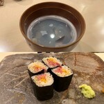 鮨さかもと - シジミ汁、トロたく