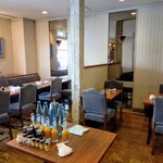 レストラン・サカキ - 店内観①