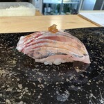 さか本 鮨 - 追加　どんちっちアジ