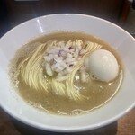 ヌードル＆スパイスカレー 今日の1番 - かけソバ(味玉は店主のお心遣い)