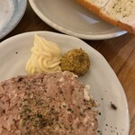 大和町もつ肉店 - 