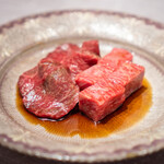 銀座焼肉 Salon de AgingBeef - 極上部位1種（ランプ） ミルフィーユステーキ（ザブトン）