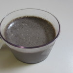 コート・ドール - 
 黒ゴマプリン１６０円、 黒ゴマペーストをプリンにして焼き込んだ風味豊かなプリンです。 
