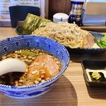 麺や豊 - つけそば(大)さっぱり美味しい（＾∇＾）

こちらのお店に伺った時、新人？のバイトの子が教わりながら接客等をしていたんだけど、めっちゃ緊張していて、小鹿みたいで可愛かった(*≧艸≦)