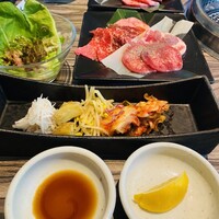 焼肉 べこ亭 たまプラーザ本店 - 