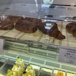 パティスリー・ヴィヴィエンヌ - クロワッサンもあります