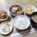 金＆銀 - もつ煮定食700円