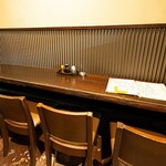 居酒屋 中々 - カウンター席