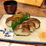 いづう - 鯖姿寿司（２４３０円）