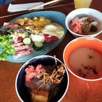 The lounge on the water - 