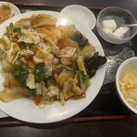 向陽飯店 - 料理写真:五目焼きそば