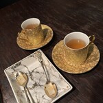 牛牛 - 最初のコンソメが美味しい。スプーンの中のゼリーを入れて飲みます。