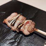 東京神楽坂 TORIKURA - もも（霞鴨）