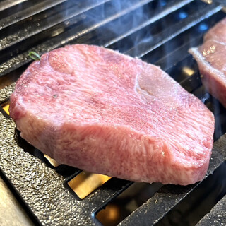 東松山ホルモン 暁 - 料理写真:上タン　『上タン〜冗談じゃない美味しさYO！』　　　byまみこまみこ