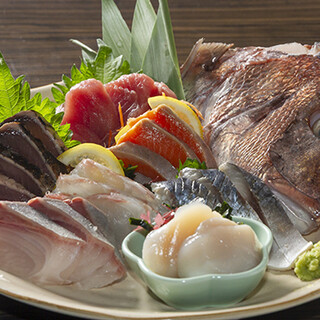 お酒との相性抜群なメニューが豊富！郷土料理もご用意◎