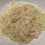 武膳 - 細目で艶のある麺