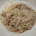 武膳 - 自分でツユをかけます